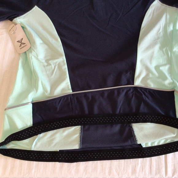 Xersion Quick Dry Bike Shirt with pockets for bottle, Navy Platoon, - Picture 4 of 4